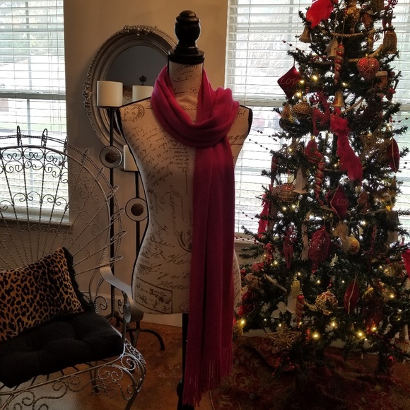 Scarves - Picture 5 of 5